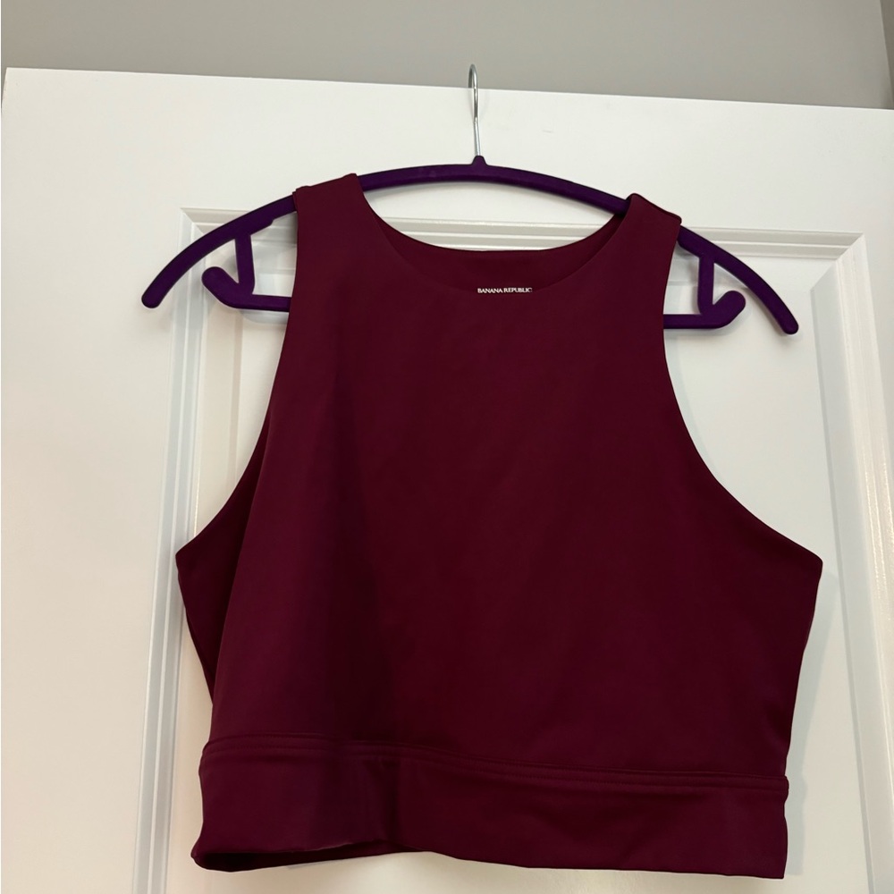 Banana Republic Compression Crop Tank Top in Maroon Size Large - Picture 2 of 4
